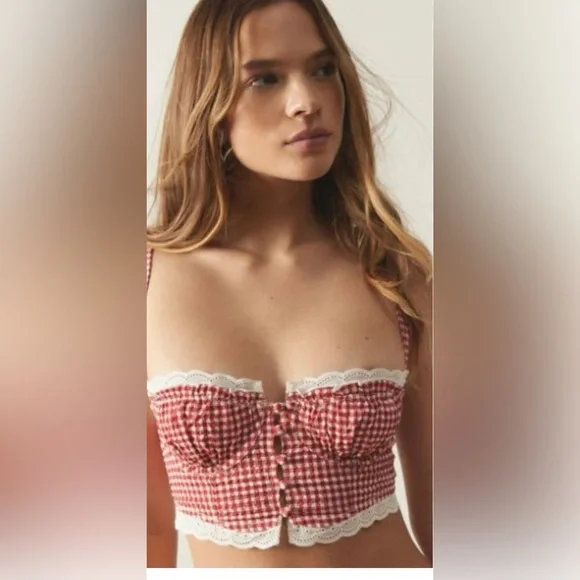 Urban Outfitters Red Gingham Crop Top - Picture 2 of 5